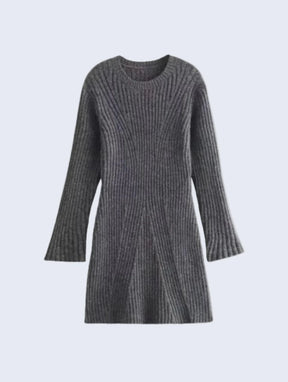 Vestido Curto de Manga Longa em Lã