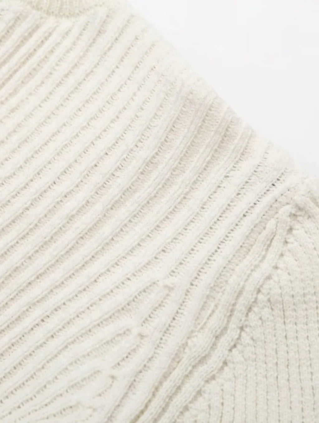 Vestido Curto de Manga Longa em Lã