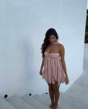 Vestido Curto com Estampa Floral - Bella