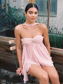 Vestido Curto com Estampa Floral - Bella