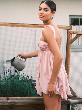 Vestido Curto com Estampa Floral - Bella