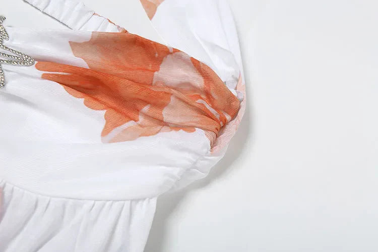 Vestido Curto com Estampa Floral - Bella